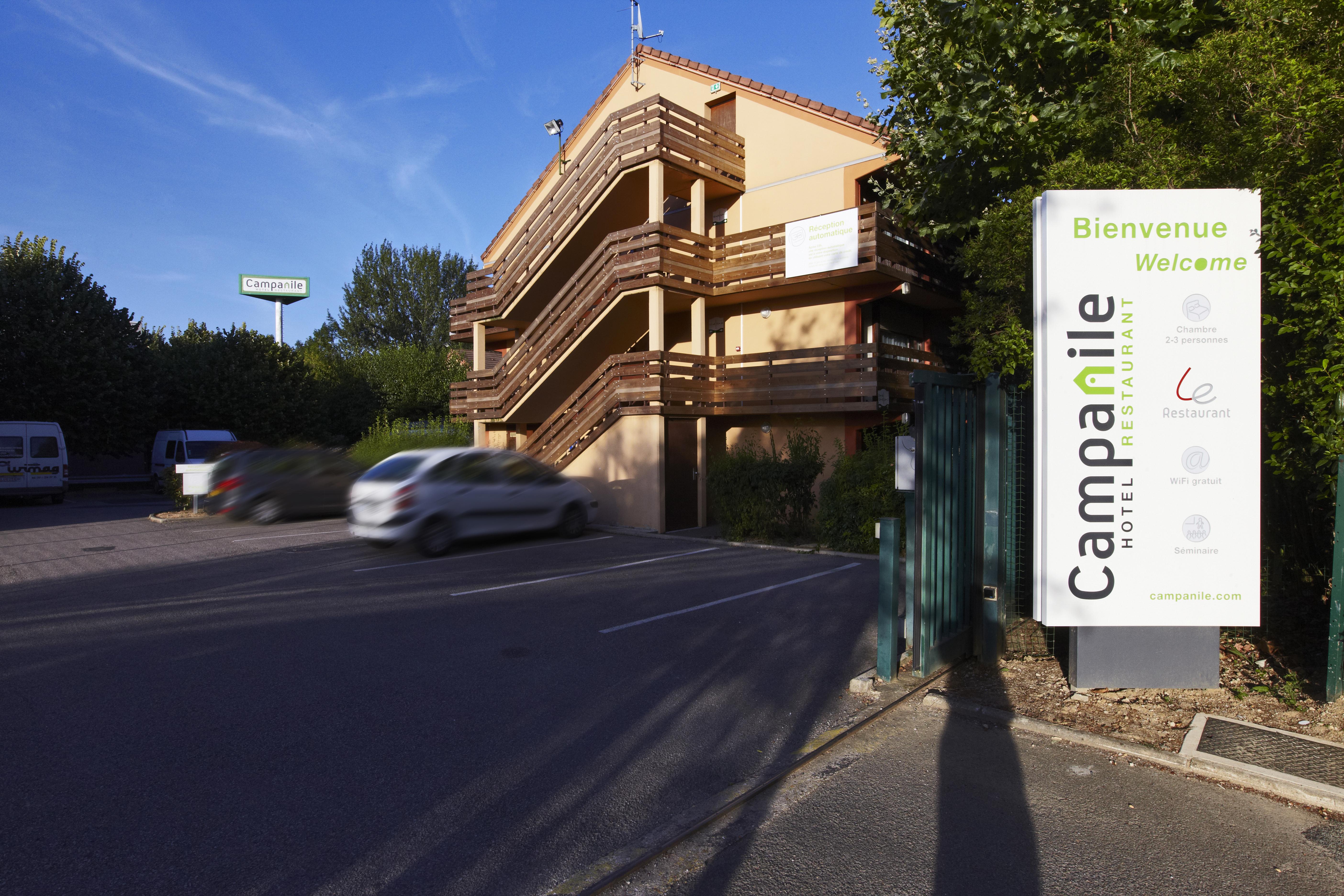 Campanile 3* Plaisir