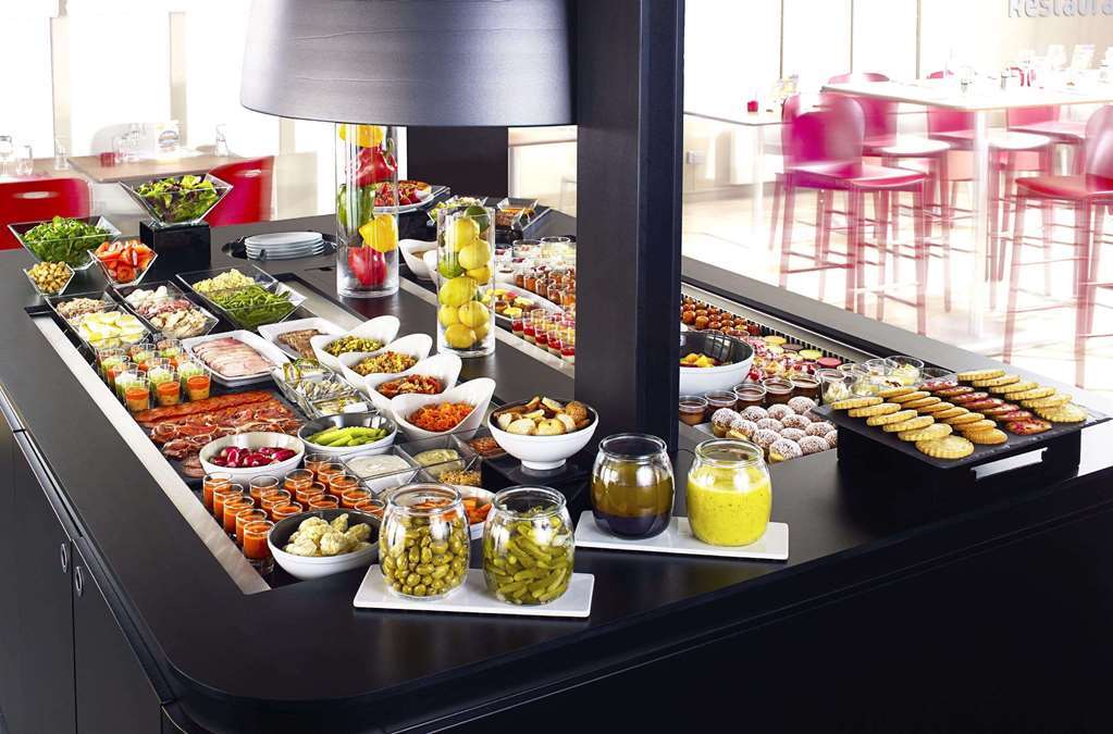 Campanile Hotel Plaisir